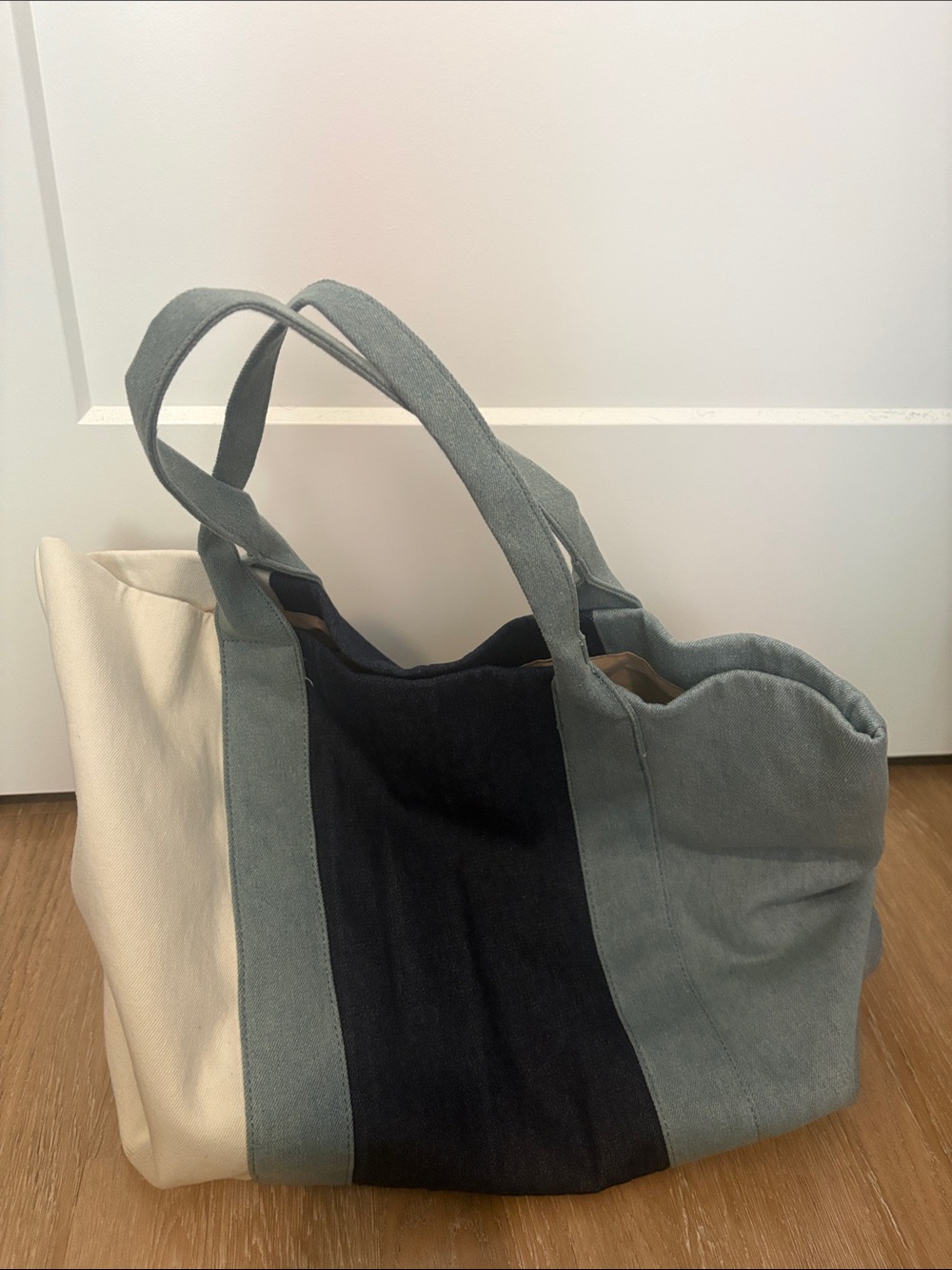 Canvas Colorblock Tote Bag in Light Gray, Navy & Cream